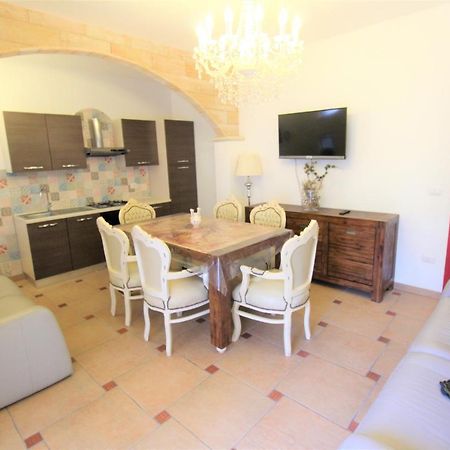 Trilocale Climatizzato Al Centro Di Torre San Giovanni エクステリア 写真